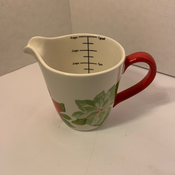 The Pioneer Woman Kitchen 2 Cup Measuring Cup. - Picture 1 of 8